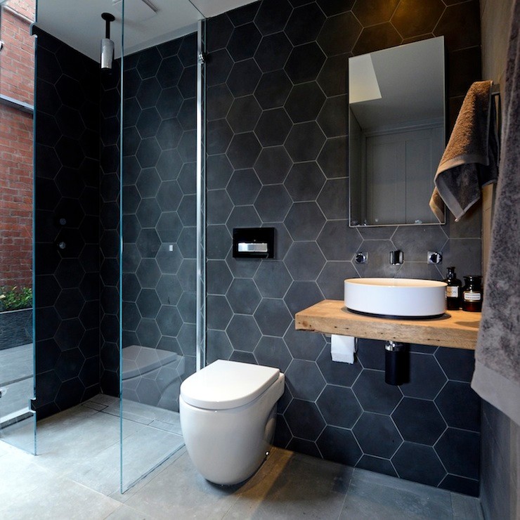 Photo of a modern bathroom in Portland.