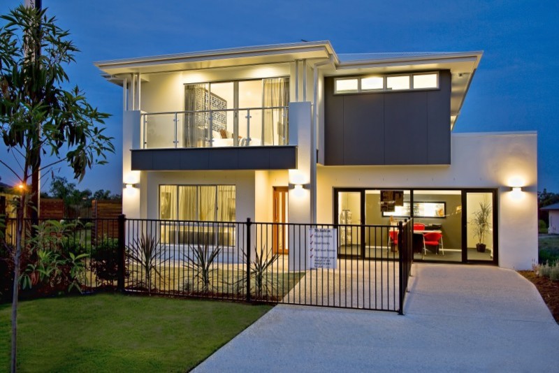 Design ideas for a contemporary exterior in Brisbane.
