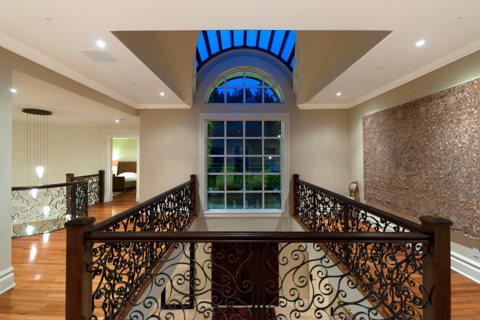 Design ideas for a traditional staircase in Vancouver.