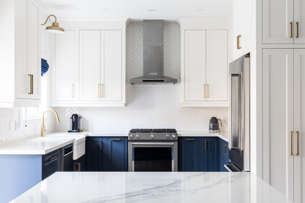 Kitchen - transitional kitchen idea