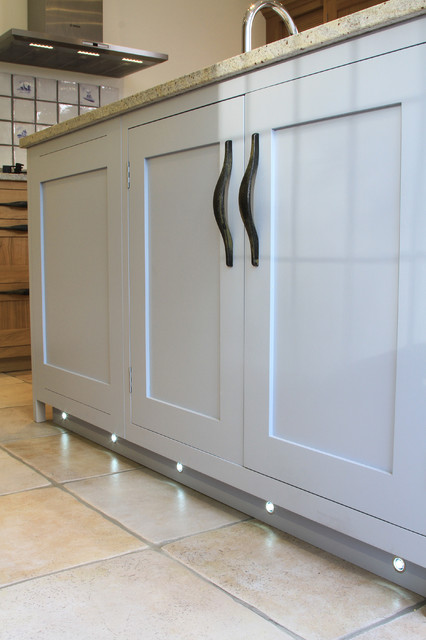 In Frame Oak Painted Shaker Kitchen In Parma Grey Contemporary