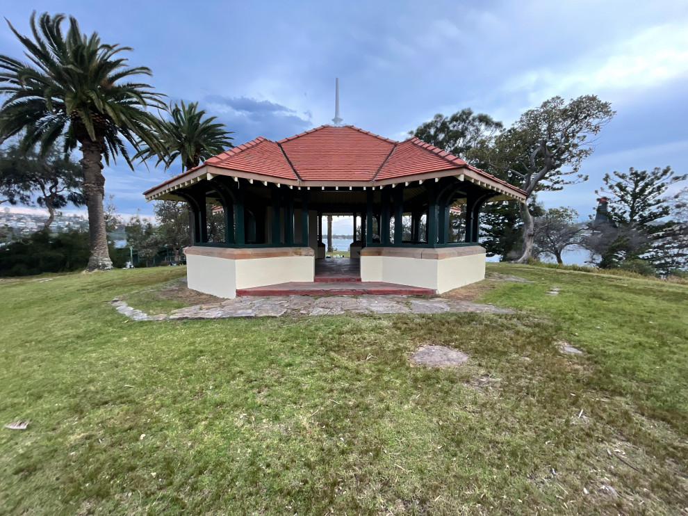 NSWPW Shark Island Sydney Harbour