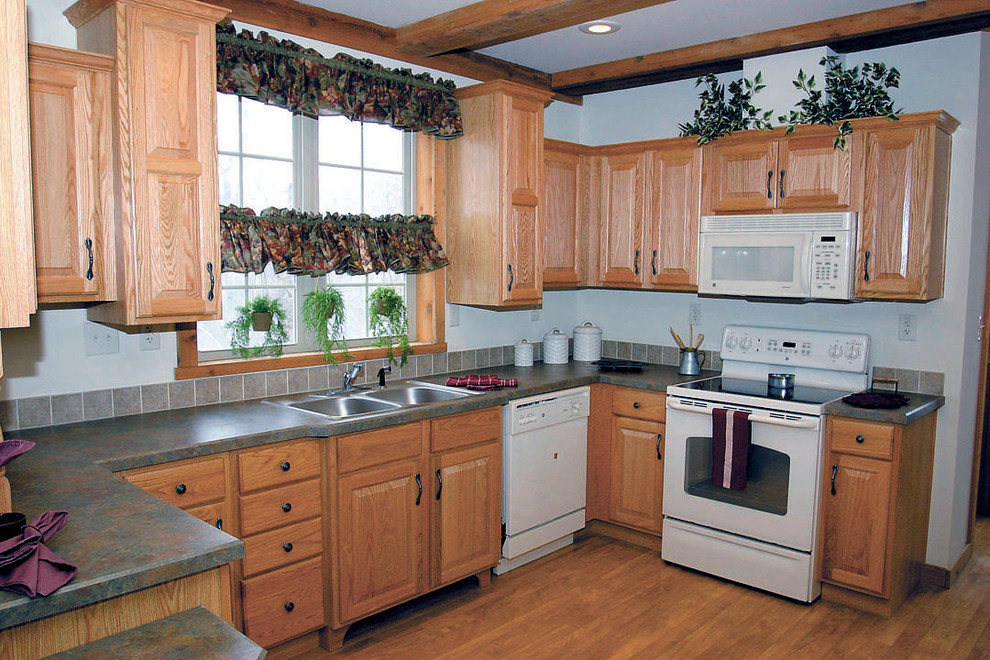 Kitchen - kitchen idea in Baltimore
