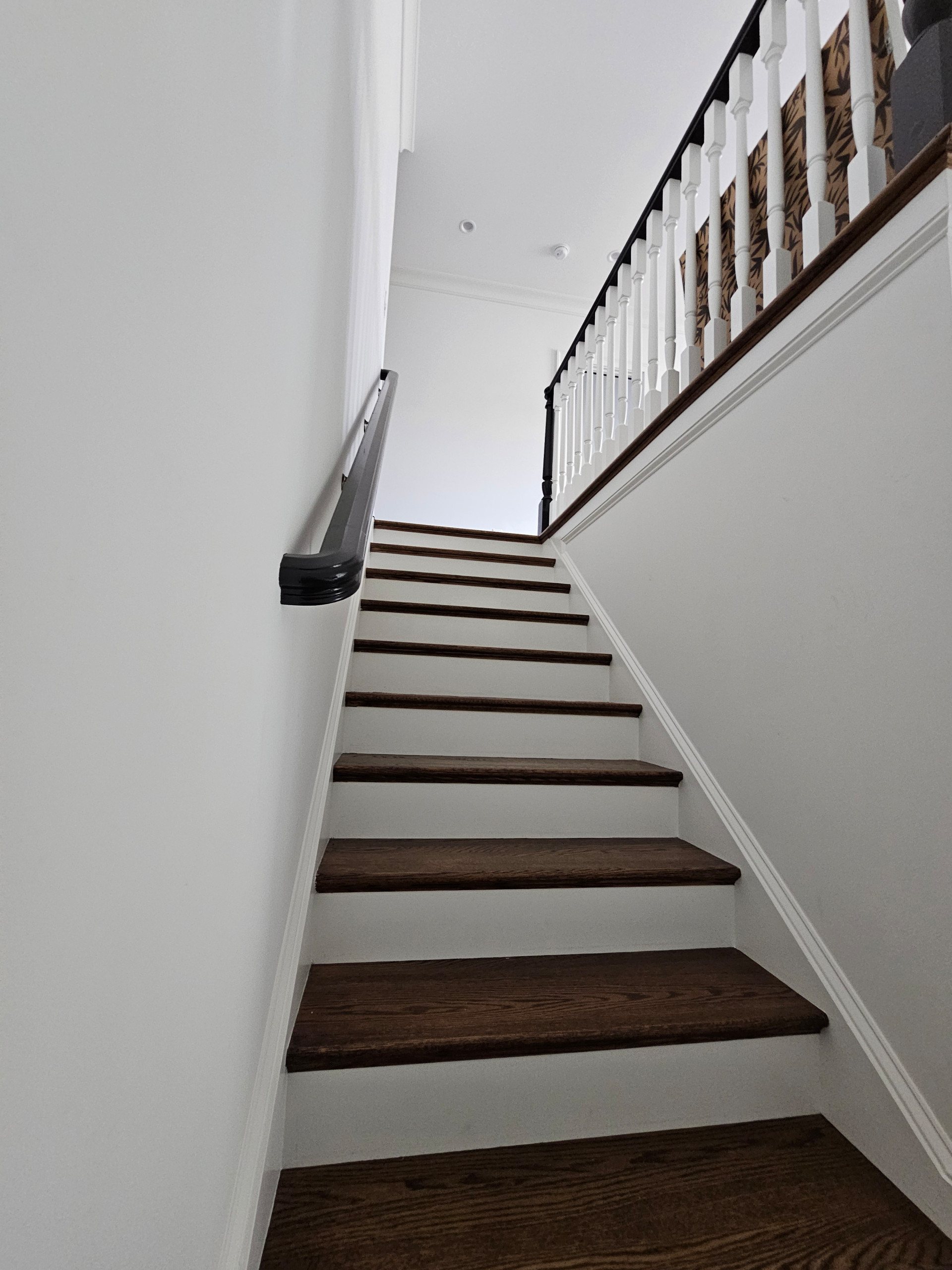 121_Elegant Floating Staircase, Chevy Chase, MD 20815