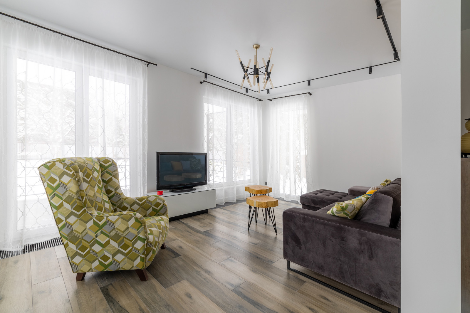 Дом в Назарьево 175 кв. м. Проектные решения 1-го этажа.