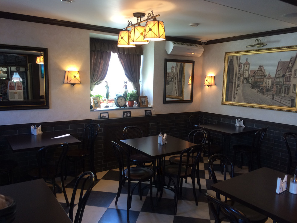 Кафе в маленьком городе