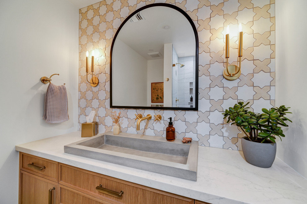Inspiration for a transitional home design remodel in Phoenix