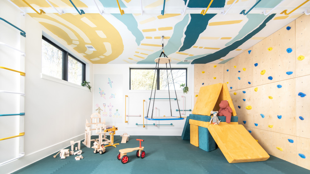 Modelo de dormitorio infantil de 4 a 10 años actual con paredes blancas, suelo azul y papel pintado