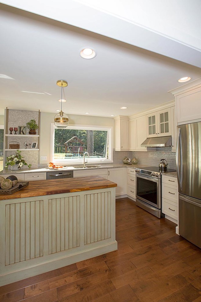 Kitchen - kitchen idea in Cincinnati