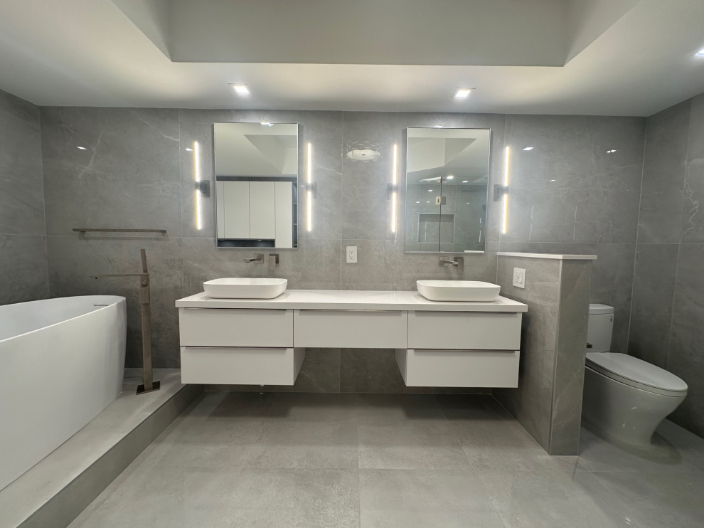 Sunny Isles Beach - 3 Bedroom / 3 Bath full renovation