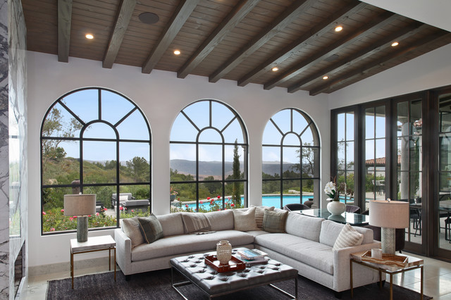 Nook mediterranean-living-room