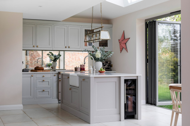 Belgravia Kitchen by Ella Austin Kitchens klassisk-koek