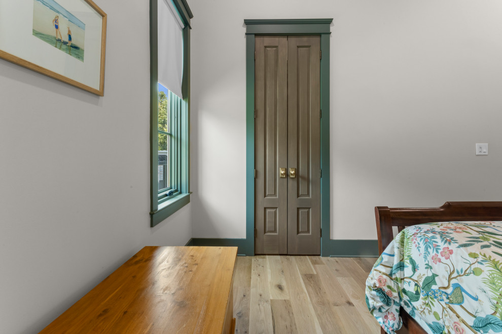 The Long Beach Cottage