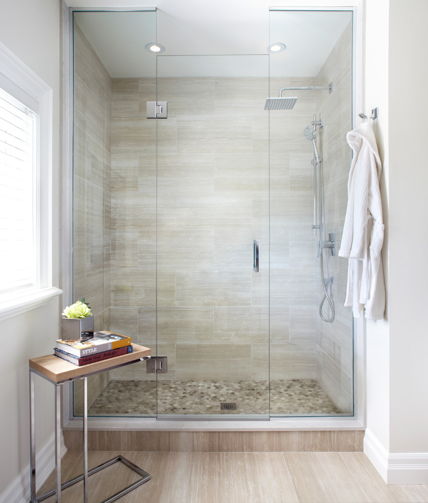 Inspiration for a transitional bathroom remodel in Toronto