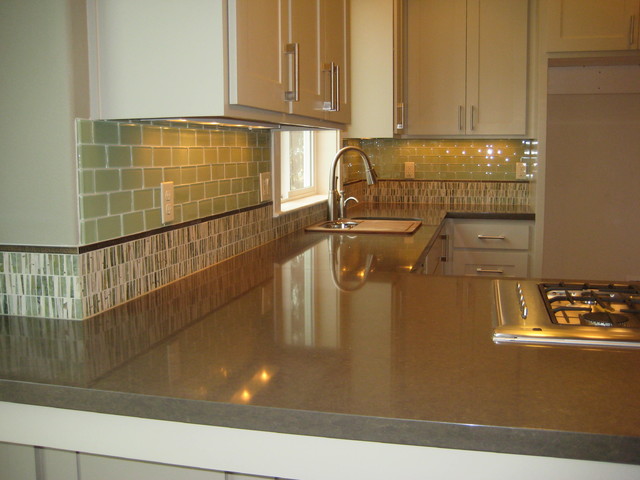 Kitchen backsplash contemporary-kitchen
