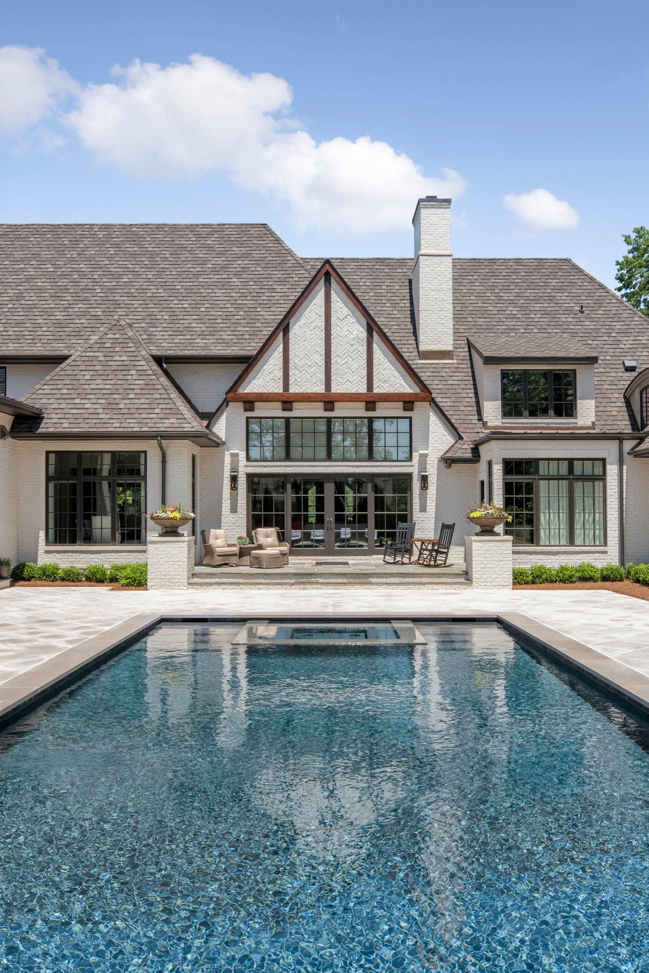 75 Farmhouse Pool Ideas You'll Love - January, 2026 | Houzz, image size:1334x2000