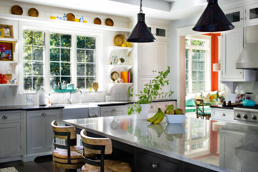 Transitional kitchen photo in DC Metro