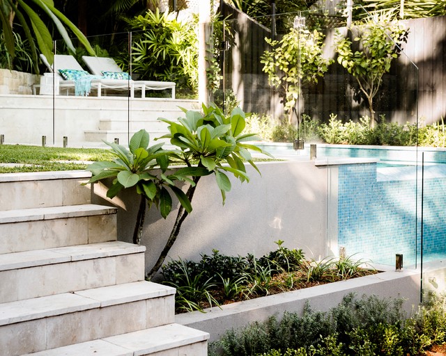 Bondi &ndash; Stone Steps to the Pool contemporary-garden