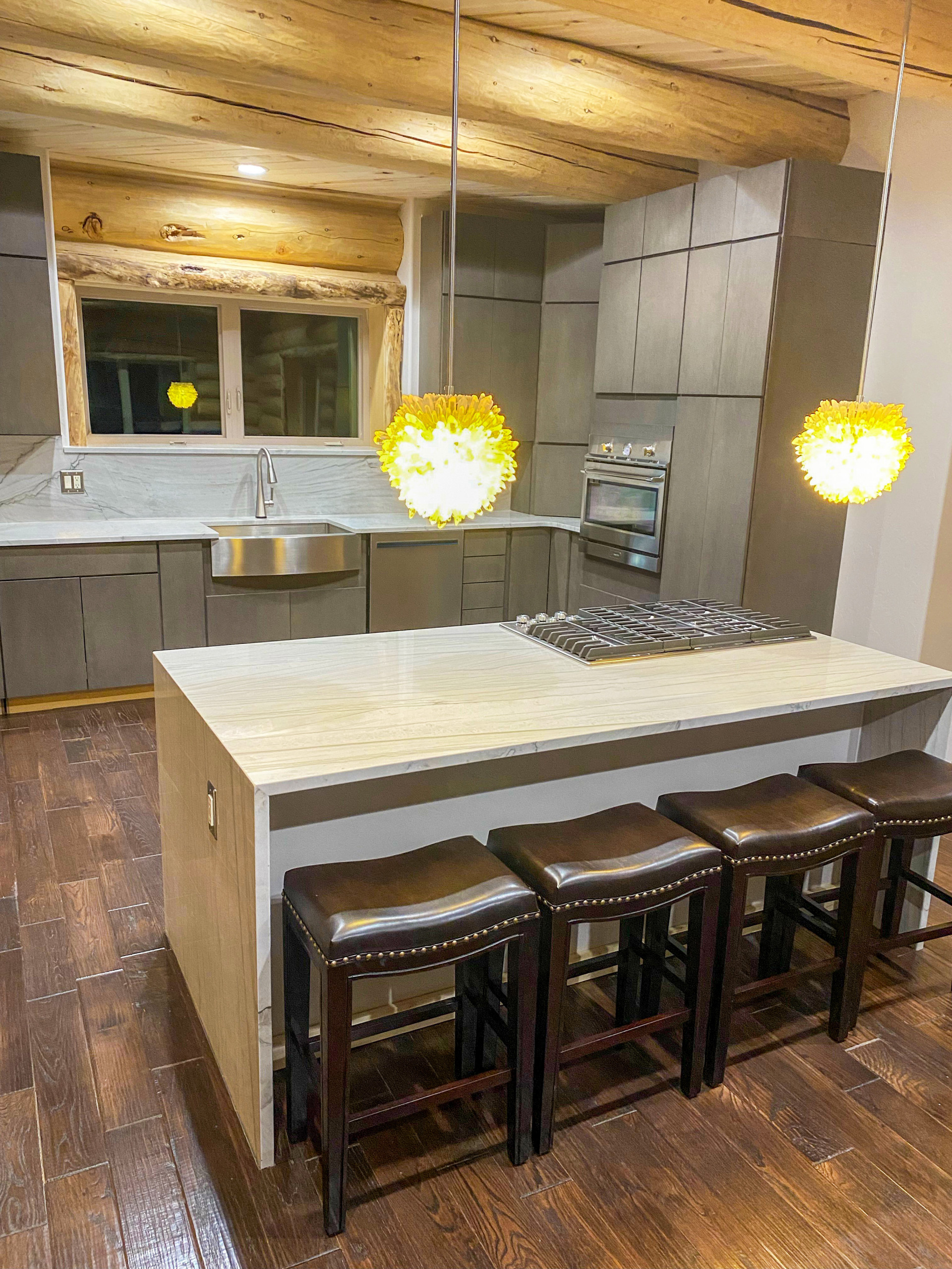 Kitchen - kitchen idea in Denver