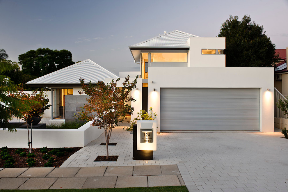Inspiration for a modern exterior in Perth.
