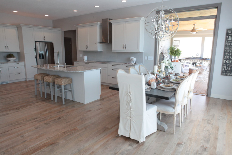 Inspiration for a transitional kitchen remodel in Cedar Rapids