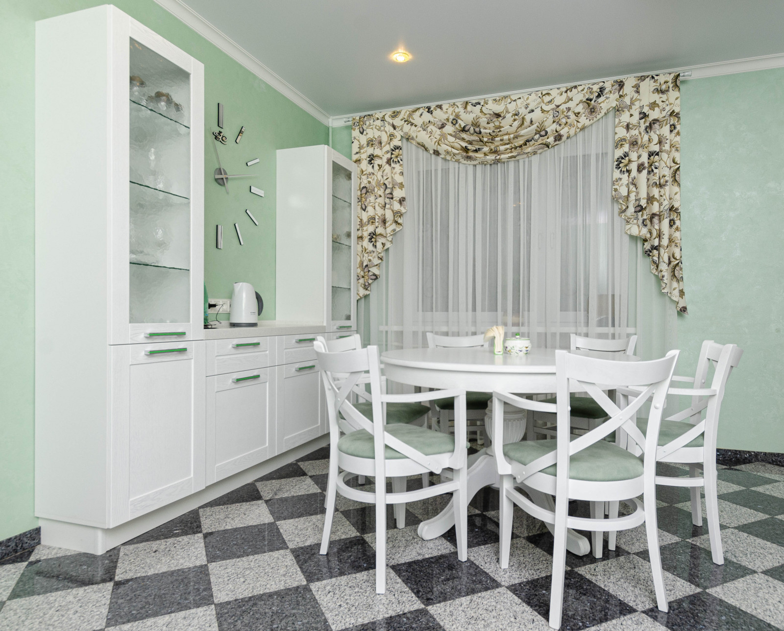 Шторы в доме