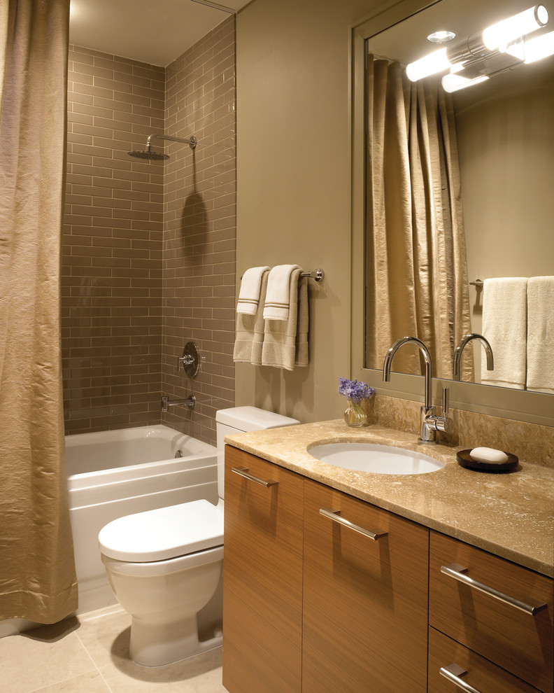 Photo of a contemporary bathroom in Chicago with subway tile and an undermount sink.