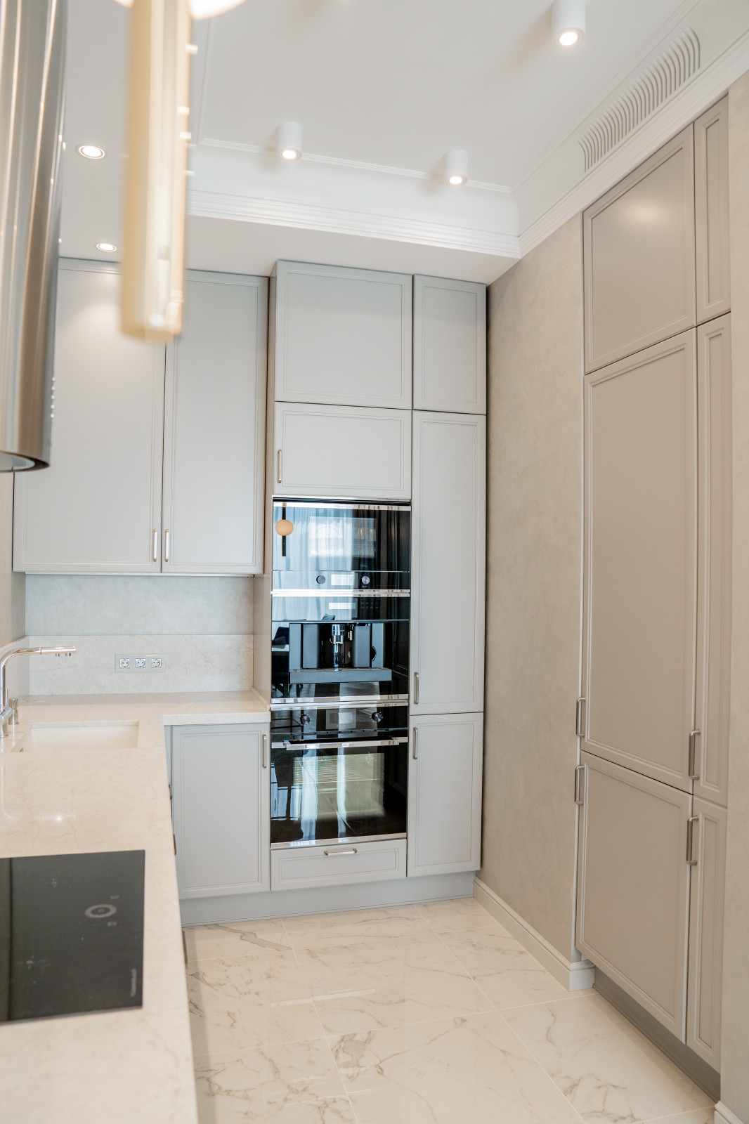 РЕМОНТ ДВУХКОМНАТНОЙ КВАРТИРЫ 60 КВ. М В СТИЛЕ НЕОКЛАССИКА