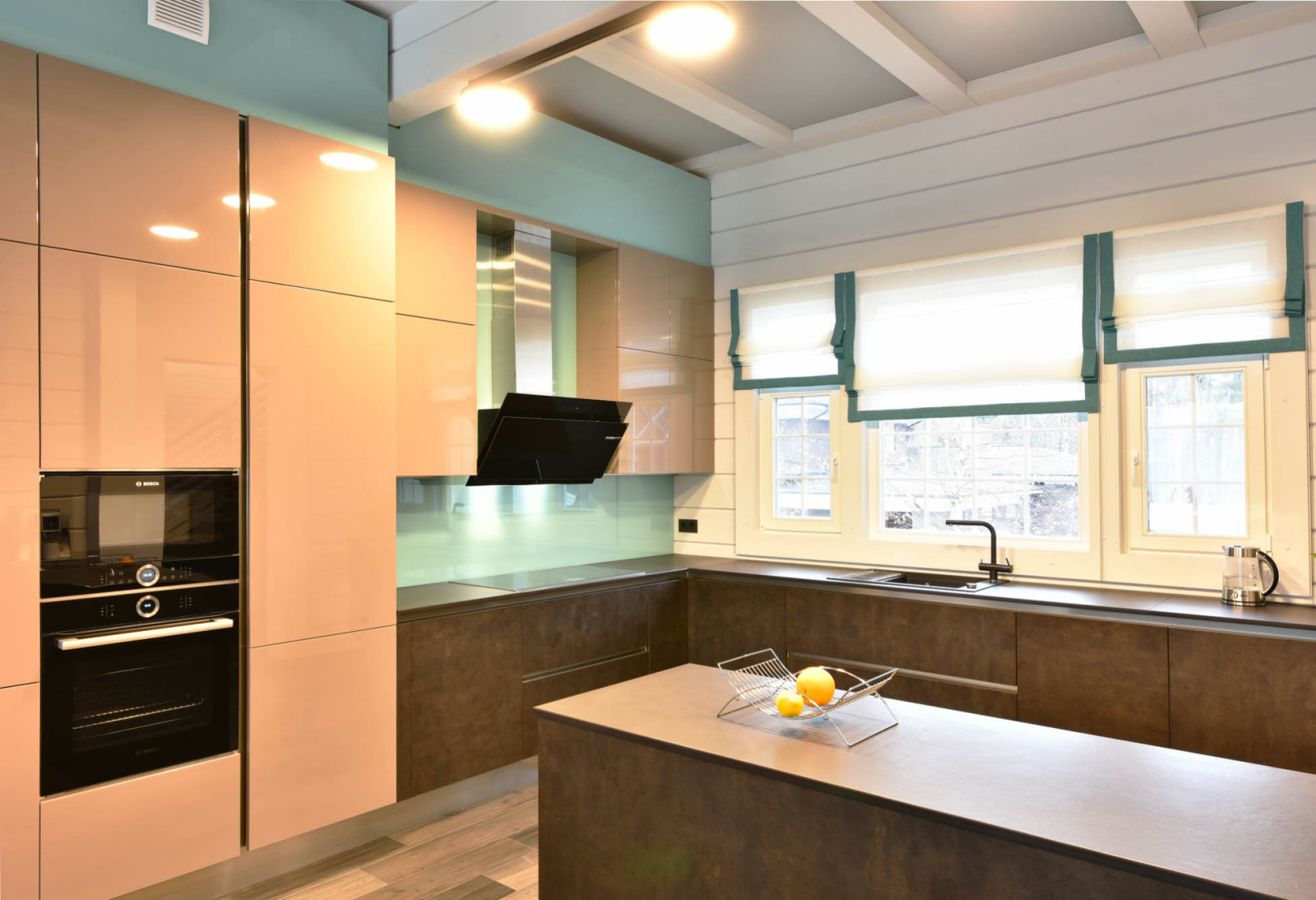 Современный деревянный дом