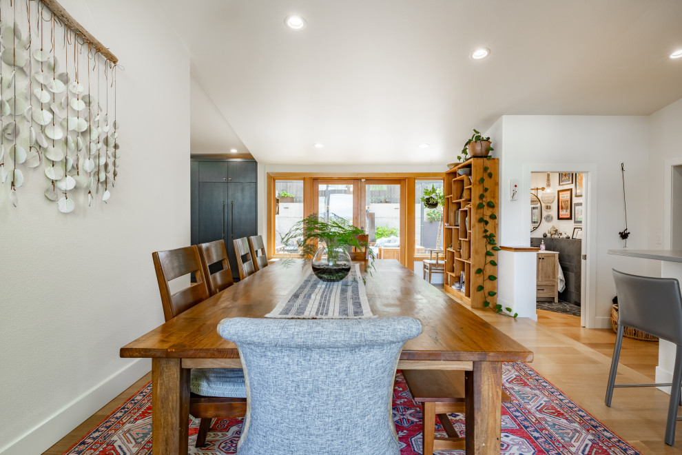 Bayside Mudroom, Kitchen, Patio Passthrough, Family Room & Primary Suite