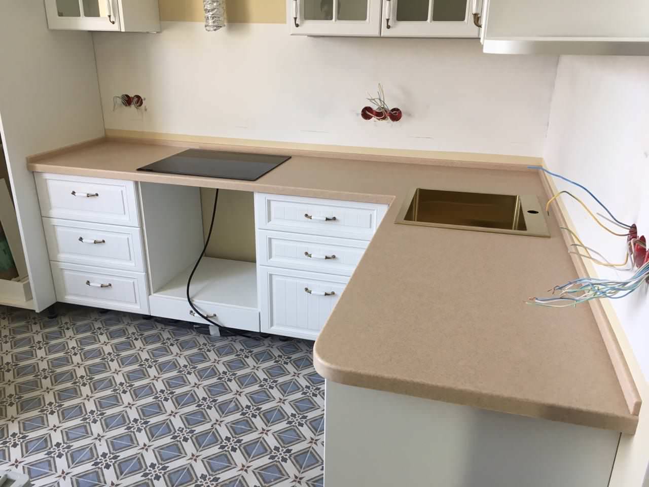 Столешницы Tristone в Современном стиле