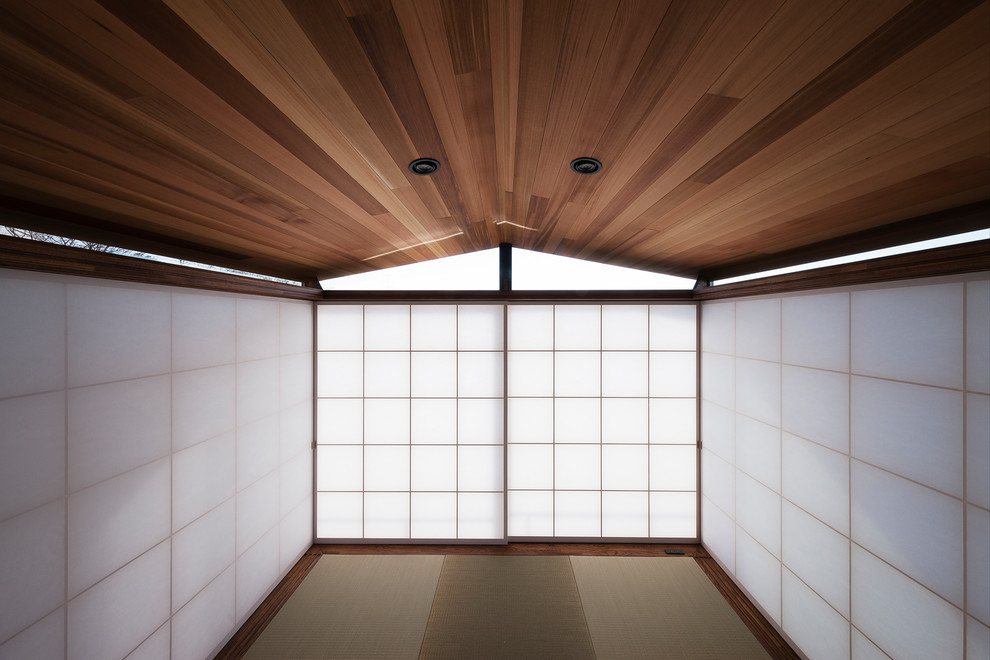 東京23区にある和風のおしゃれなファミリールームの写真