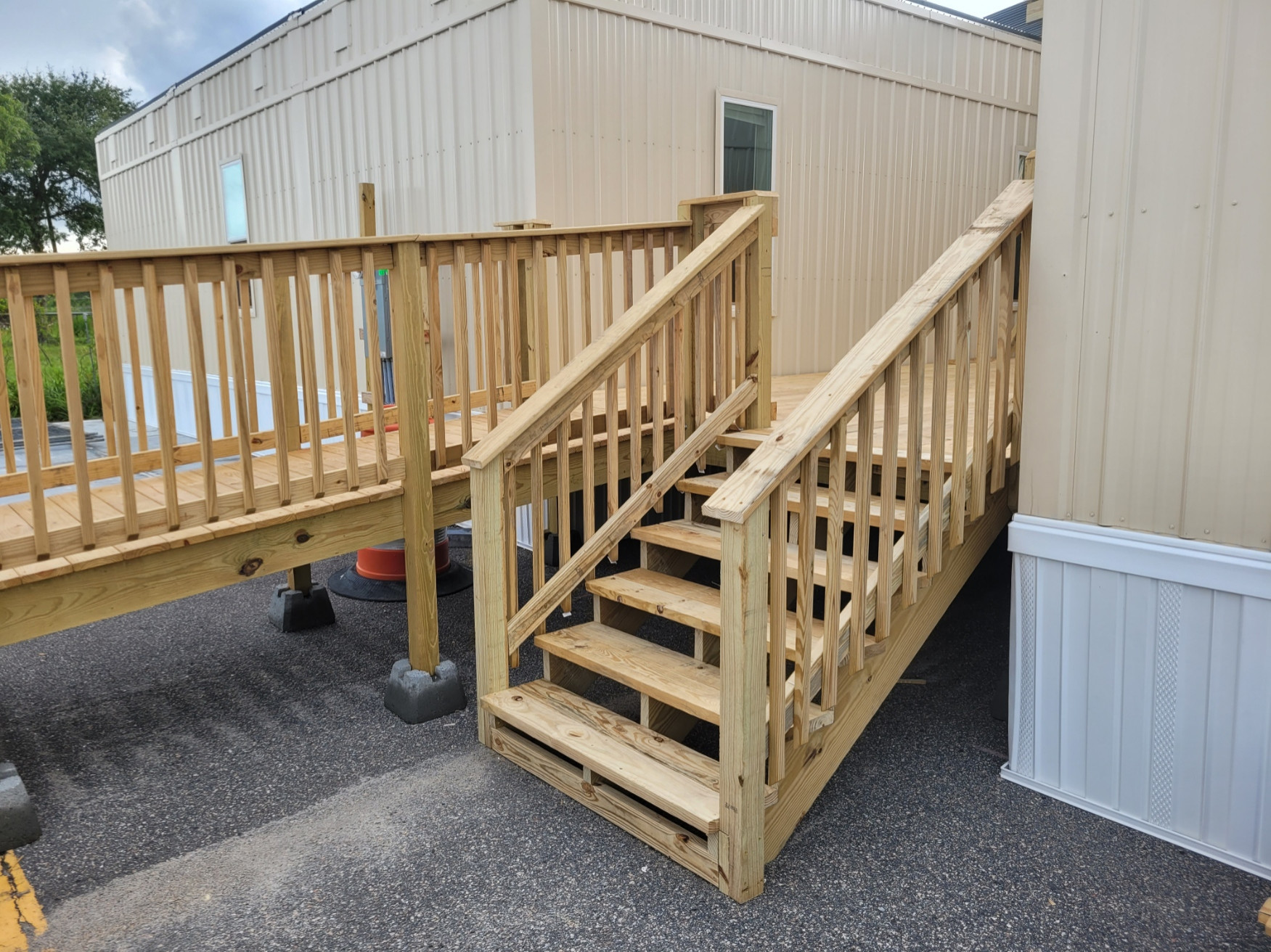 Conti Civil Deck