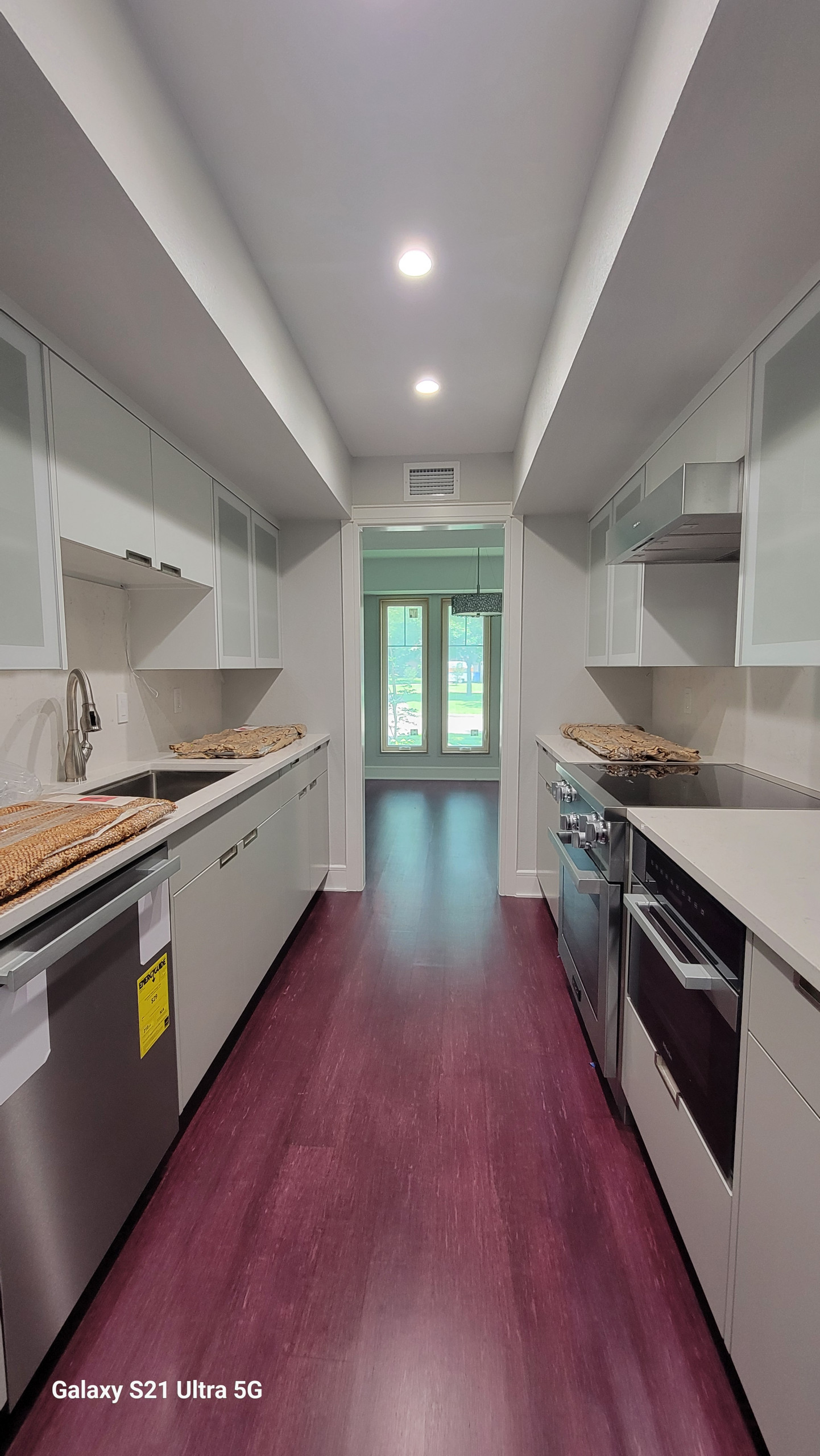 FULL  MODERN REMODELATION HOME / NEW FLOORING, CUSTOM HANDRAIL