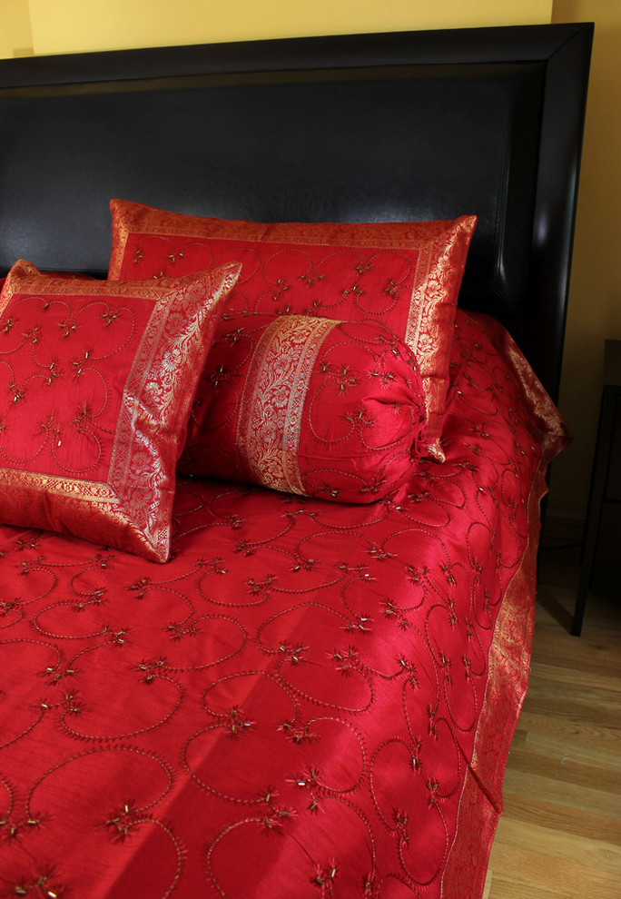 Luxurious & Decorative Bedding Sets