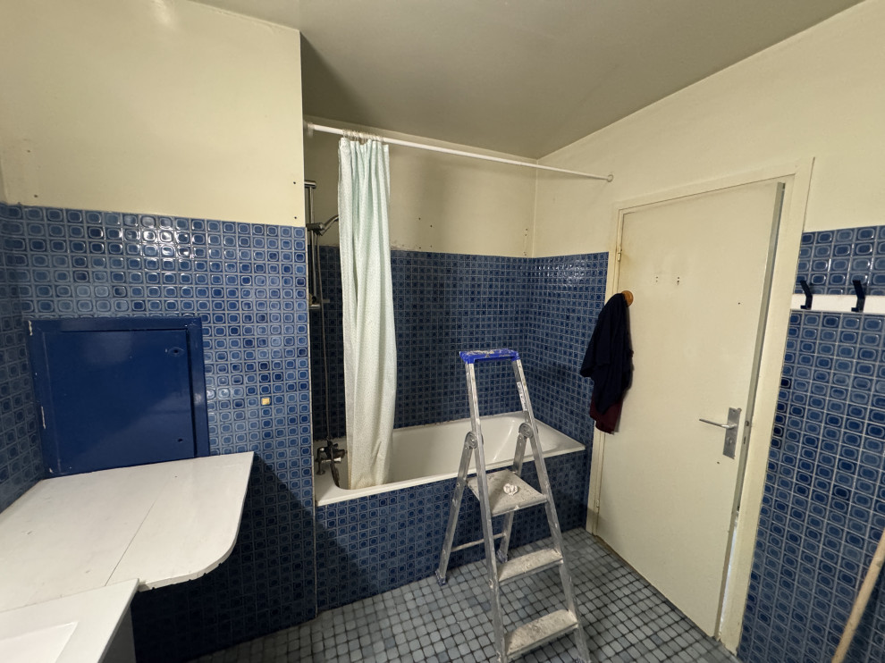 Rénovation de deux salles de bain et du salon / cuisine
