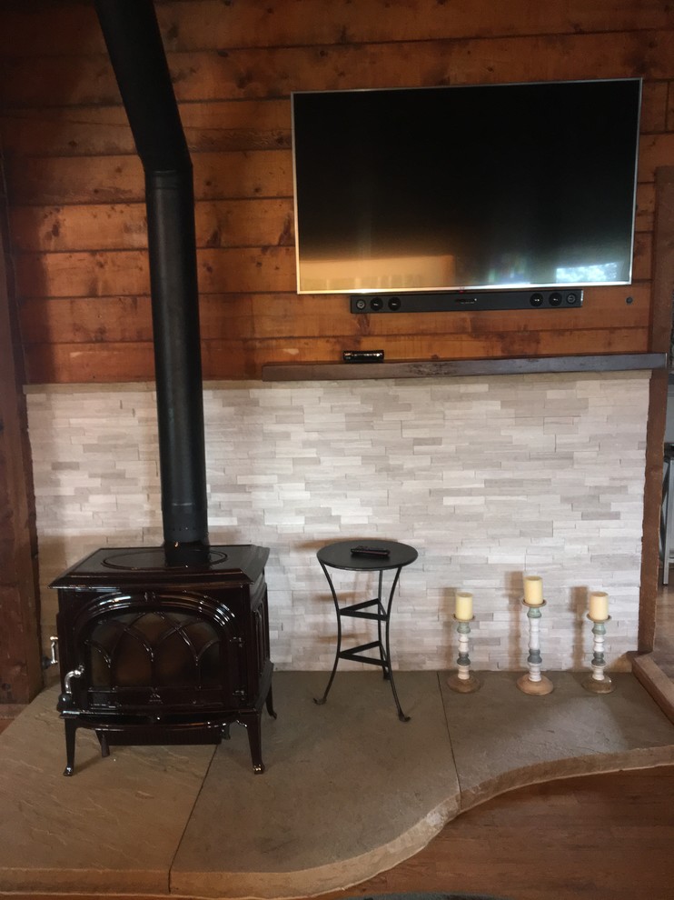 Home design - rustic home design idea in Denver