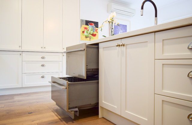 Macleod 2.0 Residence transitional-kitchen