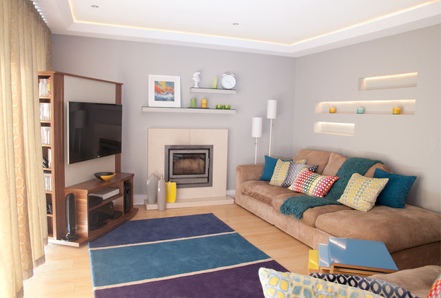 entertainment room contemporary-living-room