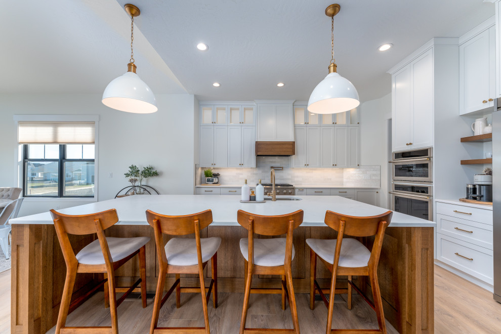 Kitchen - transitional kitchen idea