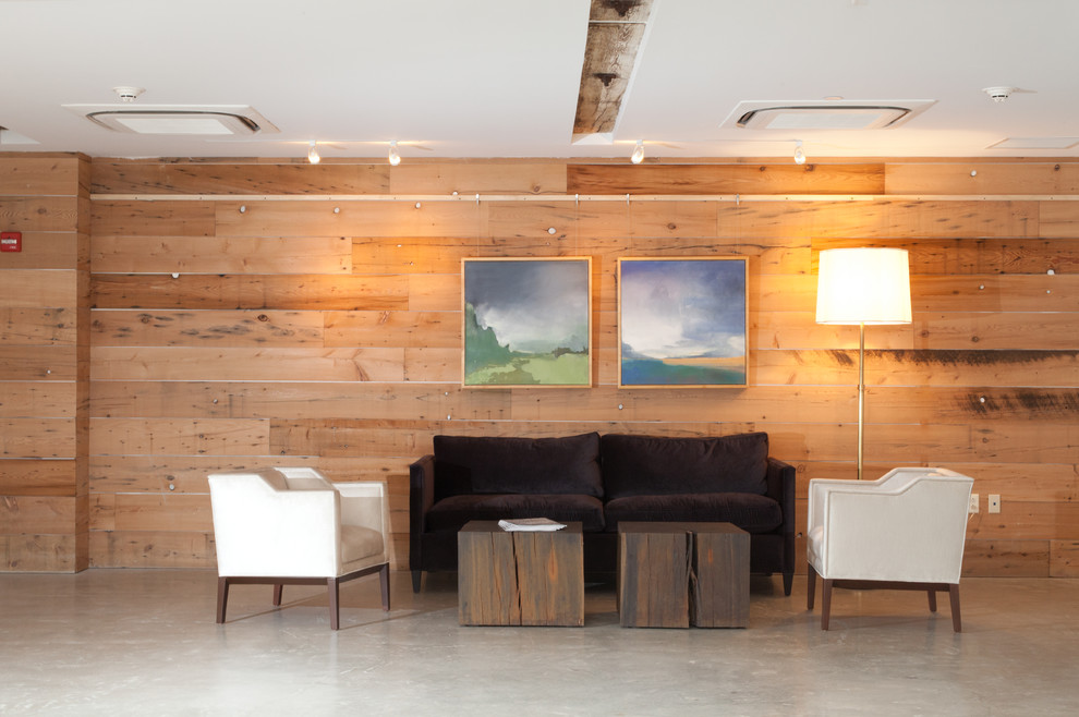 Transitional vestibule photo in New York