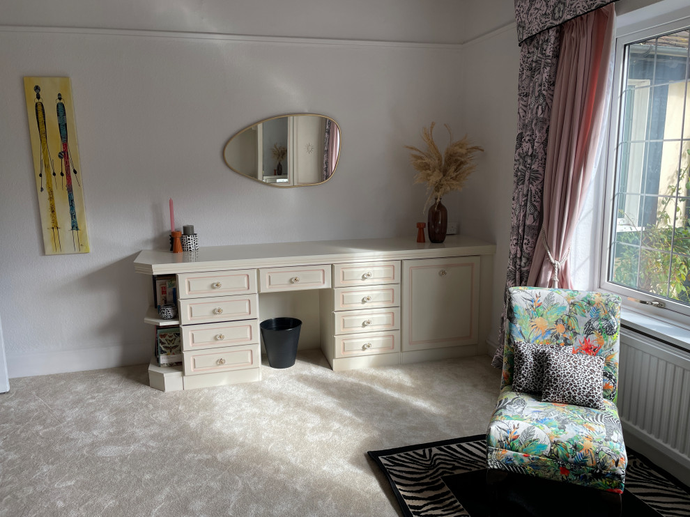Colour blocking bold bedroom
