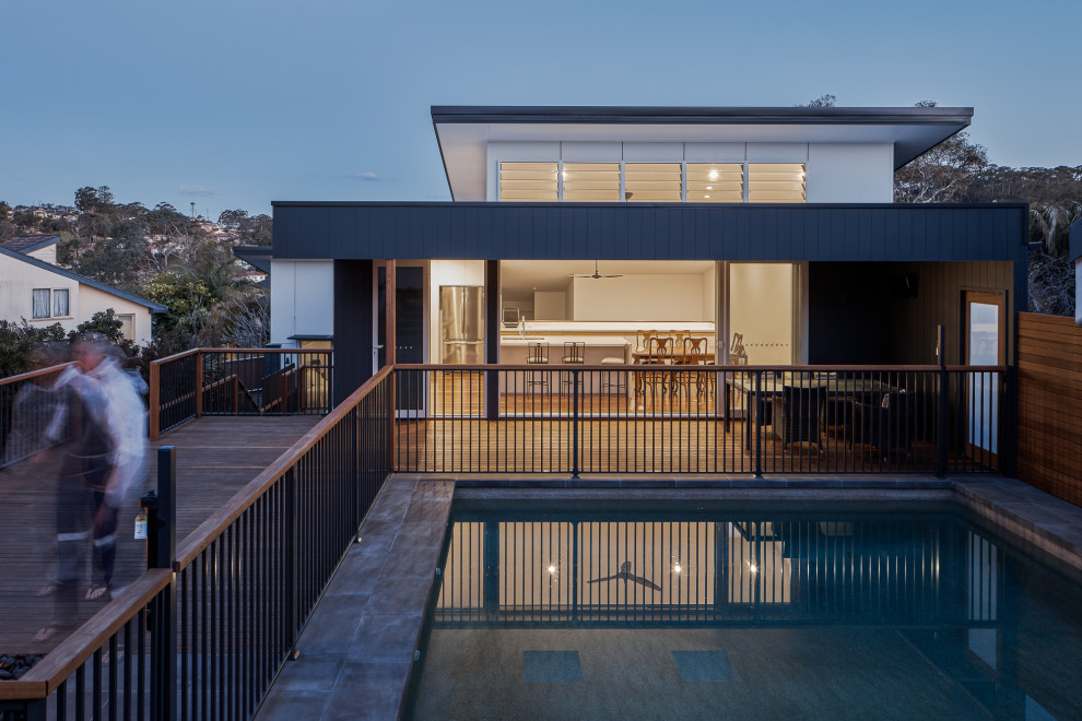 Design ideas for a contemporary grey exterior in Sydney.