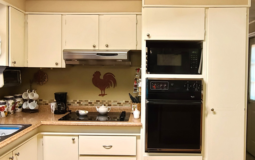 Sedona-Kitchen Before