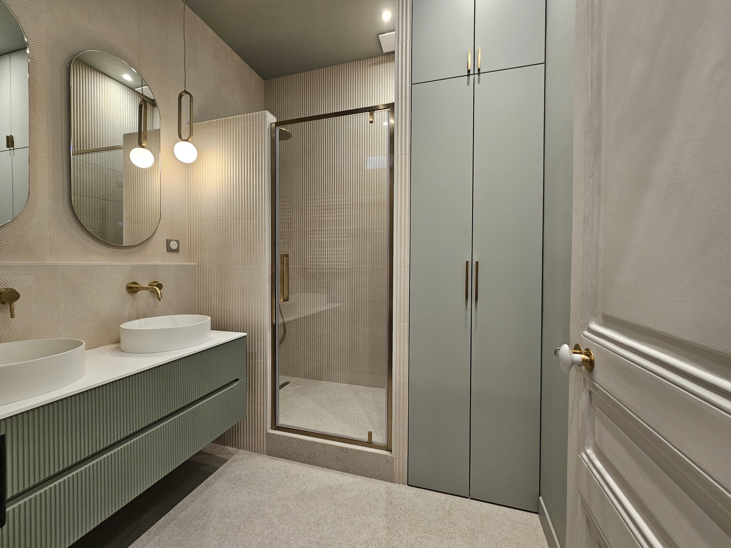 Pied-à-terre enveloppant