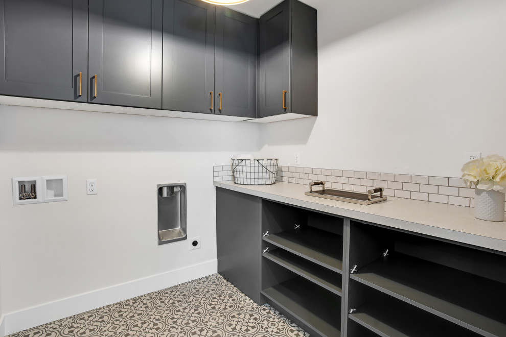 Laundry room - laundry room idea in Seattle