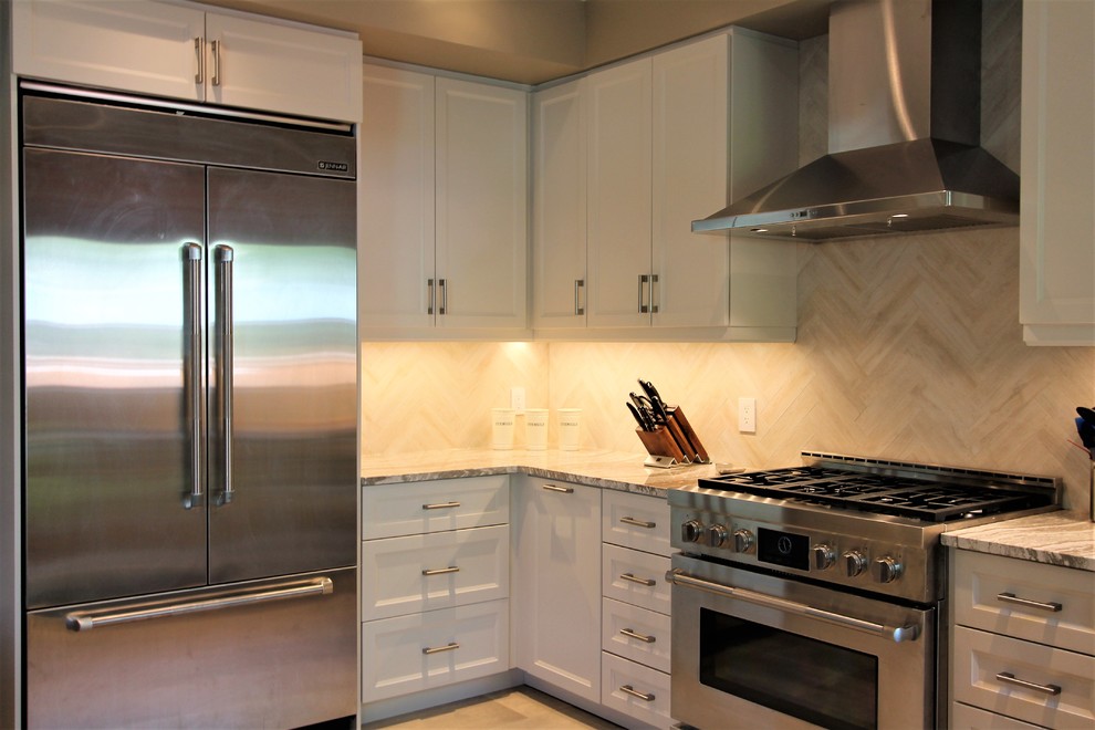 Kitchen - kitchen idea in Ottawa