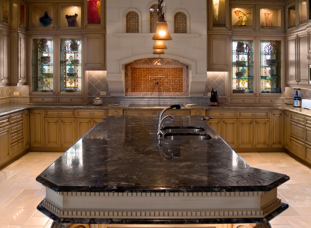 Lansing Island Dream House - Traditional - Kitchen - Orlando - by Cabinet Designs of Central Florida