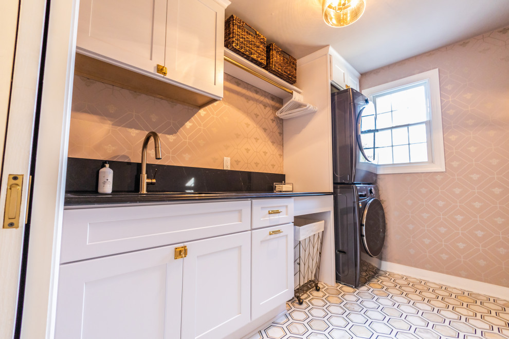 Example of a huge transitional home design design in Baltimore