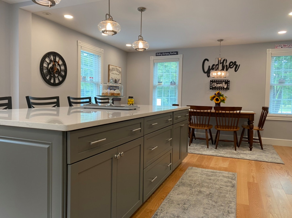 Inspiration for a transitional home design remodel in Providence